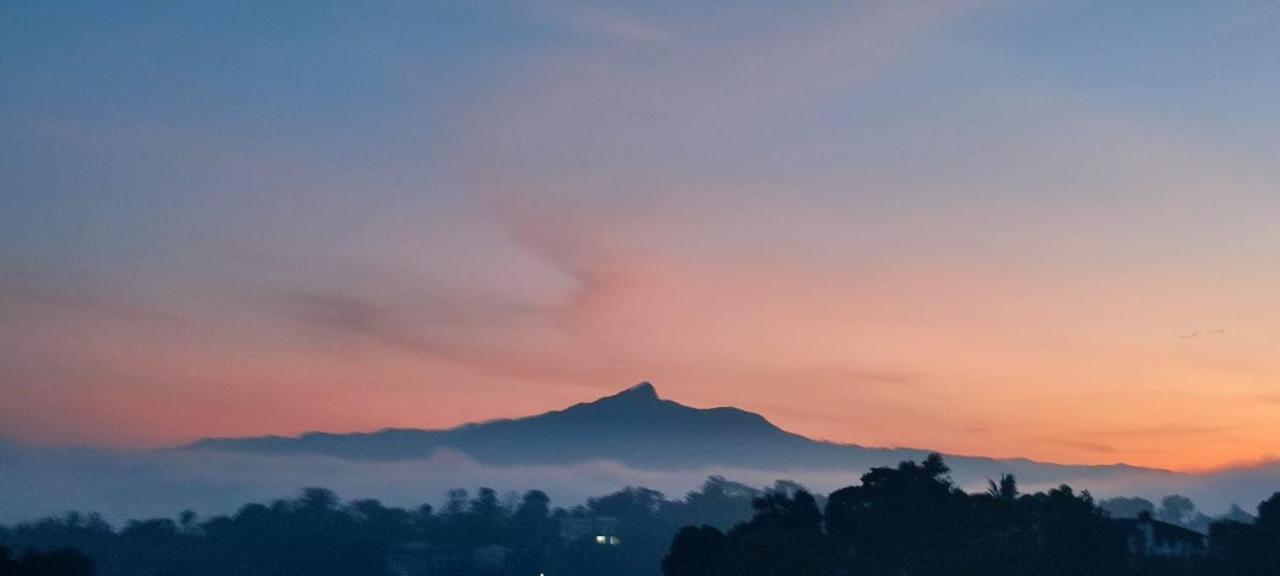 The Tenthola Kandy Esterno foto